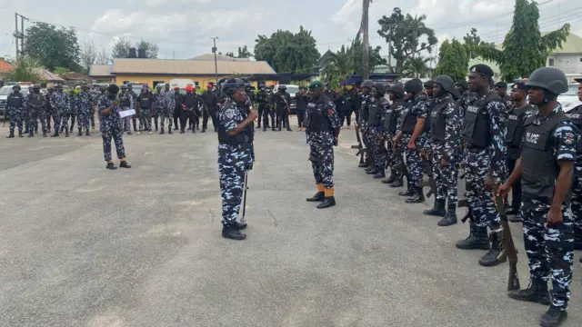 Mgbe ndịisi ndị uweojii n'Imo Steeti na-enye ha ntuziaka tupu ha amalite ọrụ n'Okigwe.