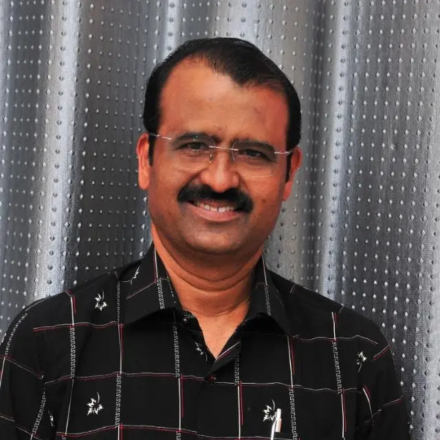 மூத்த பத்திரிகையாளர் குபேந்திரன்