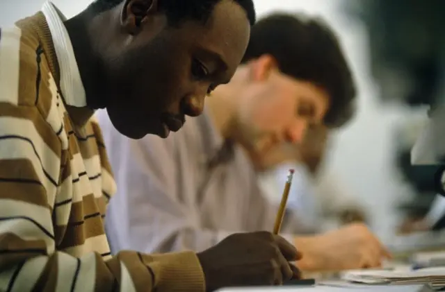 Awon akekoo to n kọwe