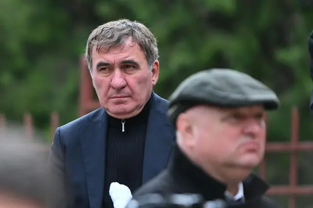 George Hagi törende üzgün gözüküyor