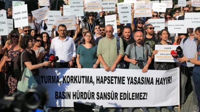 Gazeteciler protestosu