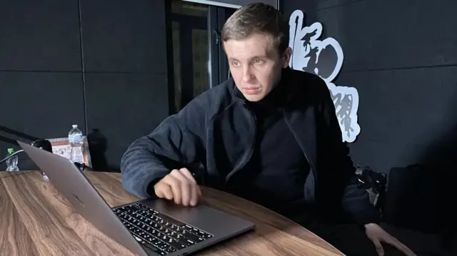 Mykhaylo Tkach est un journaliste d'investigation.