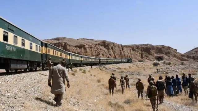 جعفر ایکسپریس پر حملہ