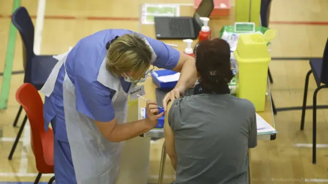 İngiltere'de aşı programı