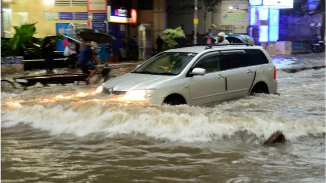 ঘূর্ণিঝড় সিত্রাং-এর কারণে দেশজুড়ে ব্যাপক বৃষ্টিপাত