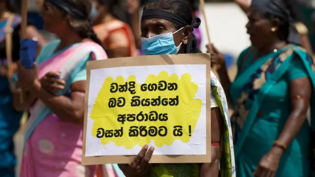 උතුරු නැගෙනහිර අතුරුදහන්වූවන්ගේ ඥාතීන් ආරම්භ කළ විරෝධතාවයට හා උපවාසයට දින 2000 ක් ගතවීම නිමිත්තෙන් අද( අගෝස්තු 12) කිලිනොච්චියේදී පැවැත්විණි.