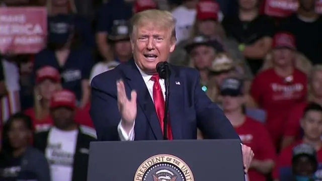 Rais Trump Donald alikejeli upimaji wa virusi vya corona Marekani