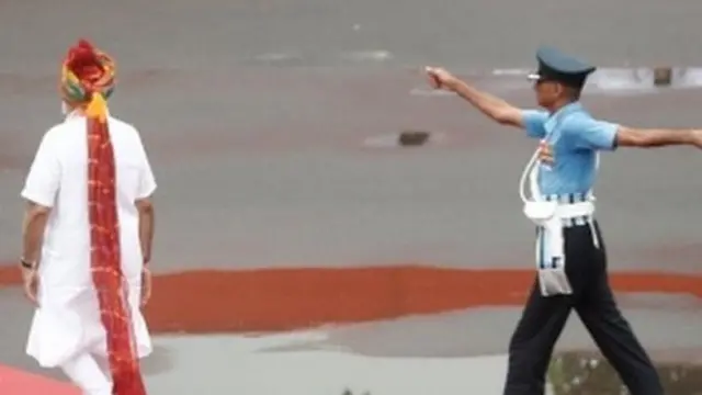 नरेंद्र मोदी