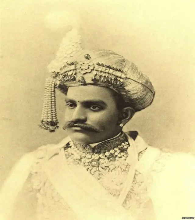 મૈસૂર સ્ટેટના રાજા ચમારાજેન્દ્ર વાડિયારે પોતાના રાજ્યમાં ઔદ્યોગિકીકરણ માટે ઘણું કાર્ય કર્યું