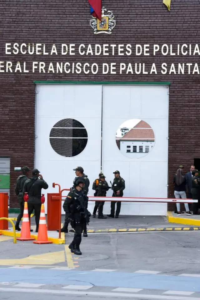 Escuela de policía.