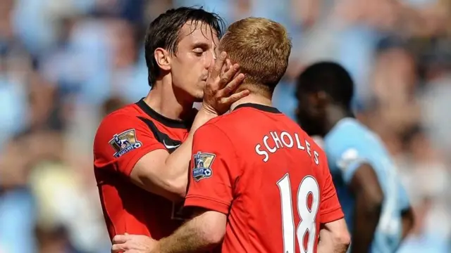Scholes y Neville
