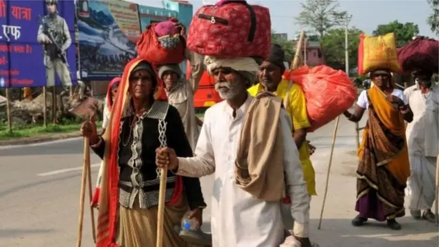 কাশ্মীরে অমরনাথ তীর্থ যাত্রীদের দ্রুত ফিরে আসার পরামর্শ দিয়েছে সরকার