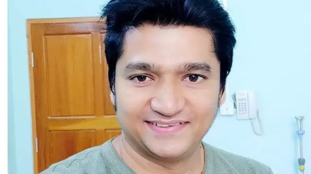 အဆိုတော်နီတာဟာ ဖောင်ကြီးမှာ နှစ်ပတ်ကြာ ကွာရန်တင်းဝင်နေပါတယ်။