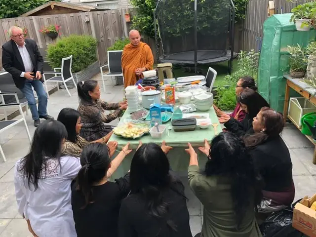 พระปัญญา กับญาติโยม