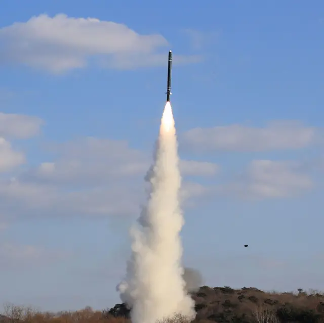 26일 조선중앙통신이 공개한 순항미사일 시험발사 장면