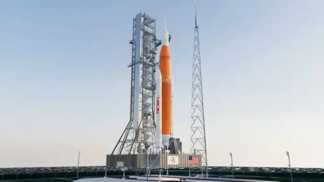 SLS waxay duulisay hal mar oo keliya ka hor, iyada oo la bilaabay 2022 Artemis I iyada oo aan la socon cirbixiyeennada.