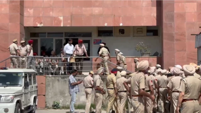 ਮੁਹਾਲੀ ਅਦਾਲਤ