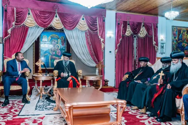 ቀዳማይ ሚኒስተር ኣብዪ ኣብ መንበረ ፓትሪያርክ