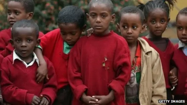 Watoto wanaozaliwa kwenye familia maskini wako asilimia 40 zaidi ya kufa wakilinganishwa na wale wanaozaliwa kwenye familia ambazo si maskini