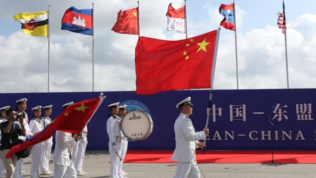中国与东盟上月在湛江首度组织海上联合军演。