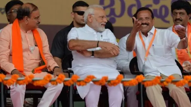 મોદીની તસવીર