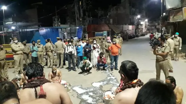 काशी विश्वनाथ मंदिर के महंत