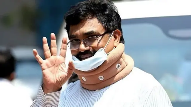 ஆனந்த் டெல்டும்டே சரணடைந்தார் - அவர் கைது ஏன் இவ்வளவு பரபரப்பானது?