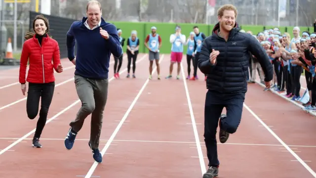 ดยุคและดัชเชสแห่งเคมบริดจ์ เจ้าชายแฮร์รี่