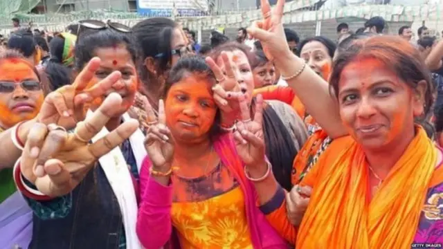 મહિલા કાર્યકર્તાઓની તસવીર