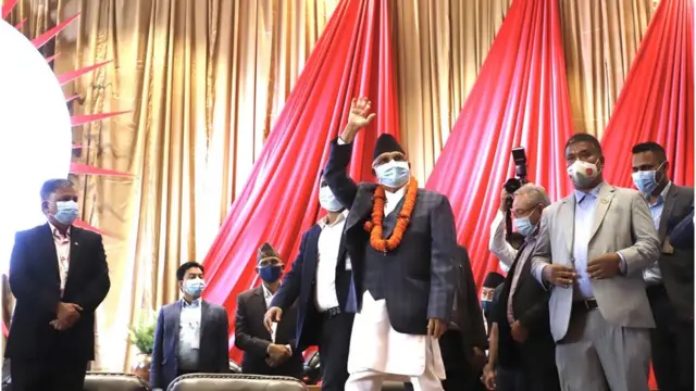 एमाले अध्यक्ष ओली