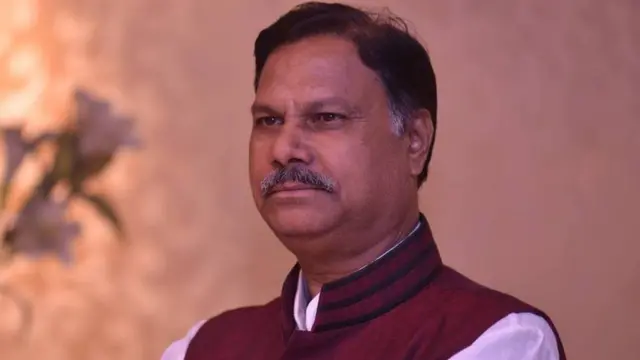 मनोहर चंद्रिकापुरे