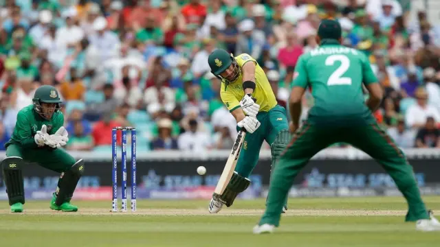 बांग्लादेश क्रिकेट टीम के कैप्टन मसरफे बिन मुर्तज़ा