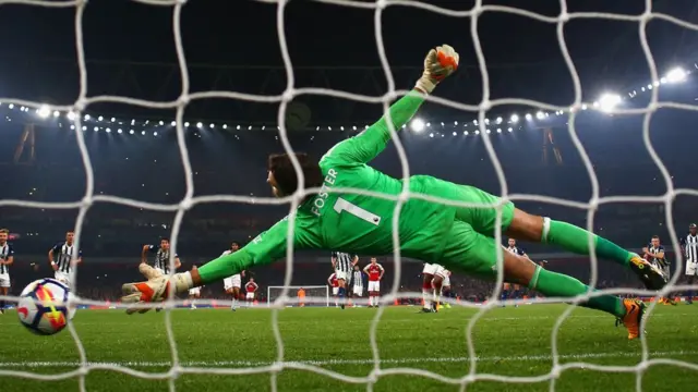 Penal que le anotan a foster