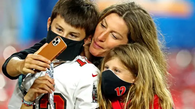 Gisele com os filhos, Benjamin e Vivian