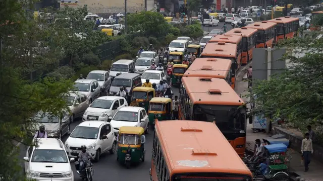 दिल्ली बस