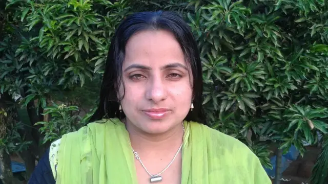 ভাইয়ের উৎসাহেই রেলওয়েতে সহকারী ট্রেনচালকের চাকরির জন্য পরীক্ষা দিয়েছিলেন সালমা খাতুন।