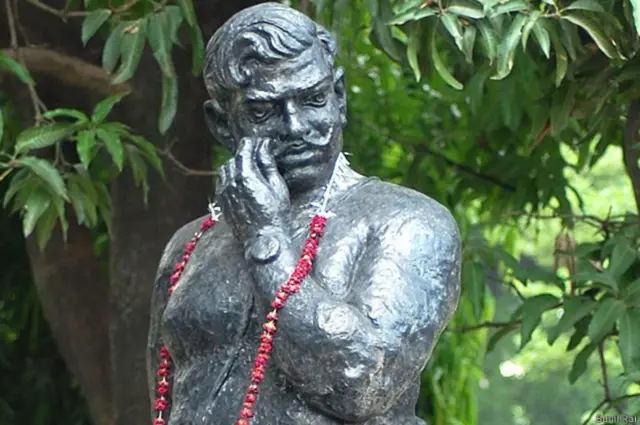 ચંદ્રશેખર આઝાદની પ્રતિમા