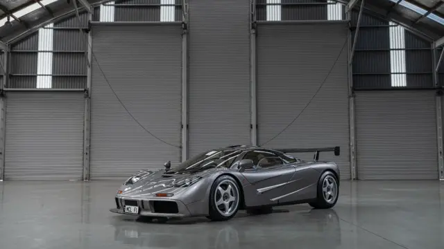 تنها دو دستگاه از این مک‌لارن F1 ساخته شده است