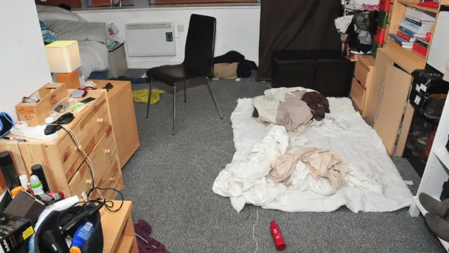 Reynhard Sinaga flat