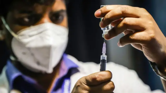 કોરોના રસી