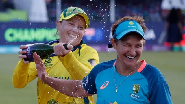 एलिसा हिली