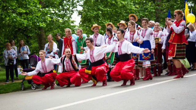 Марш вишиванок