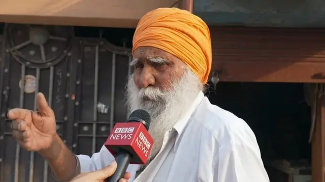 गुरुद्वारा के दुकानदार बसंत सिंह