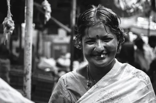 ஈரோடு காய்கறி சந்தையில் - ஜி.குருராஜன், ஈரோடு