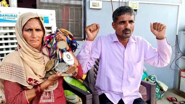 ਰਵੀ ਦਹੀਆ ਦਾ ਪਰਿਵਾਰ