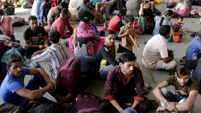 गुजरात में बिहारियों पर हमला