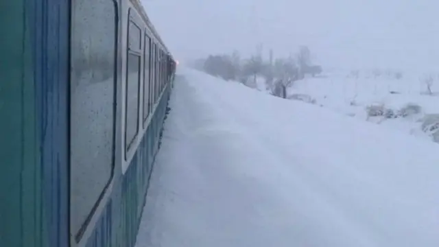 بارش سنگین برف