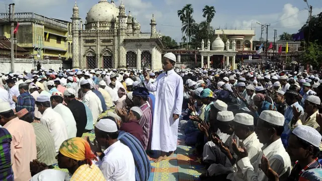 বিজেপি শাসিত অন্যান্য রাজ্যের মতো ত্রিপুরাতেও গরু জবাইয়ের ওপরে নিয়ন্ত্রণ জারি হবে না তো? চিন্তায় মুসলমানরা
