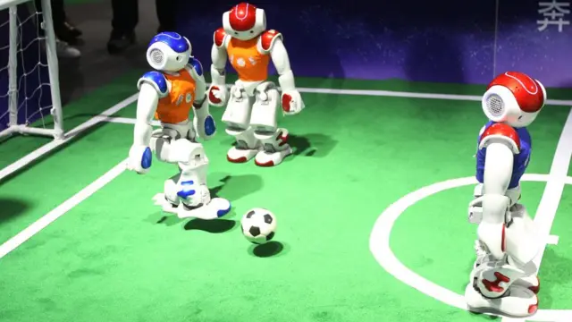 फ़ुटबॉल