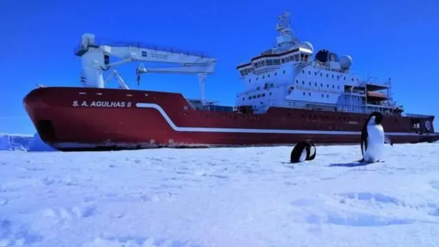 Rompehielos S. A. Agulhas II